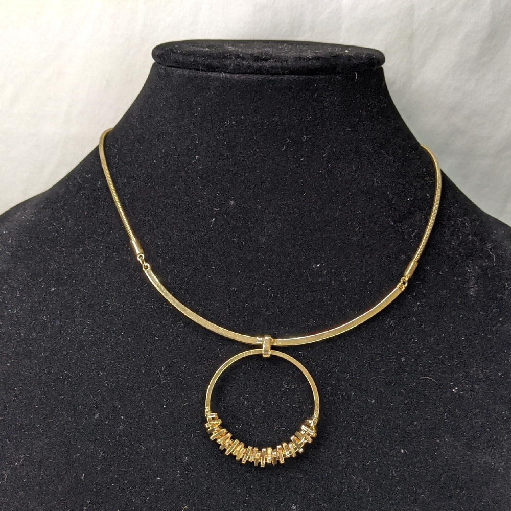 Nine West Gold-tone Circle With Chunky Wire Wrap, Adjustable